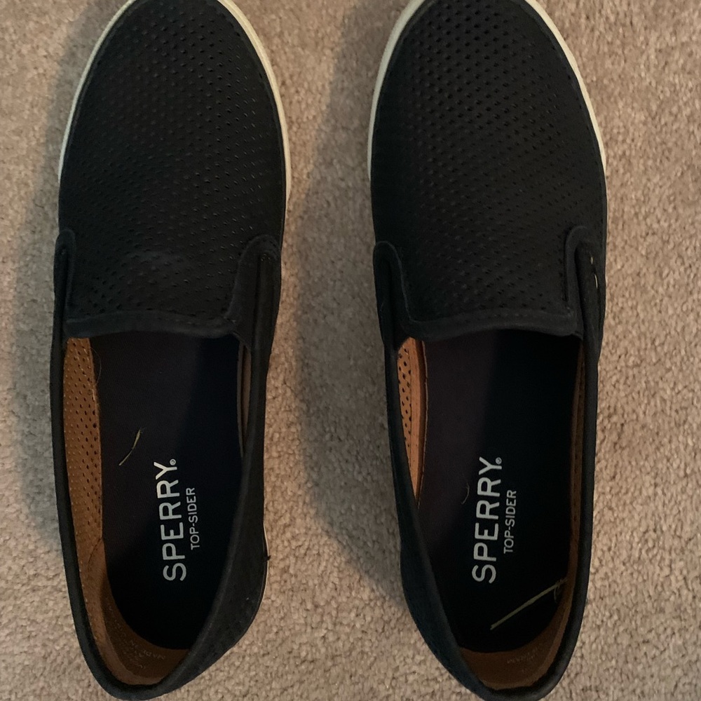 Sperry Seaside Perforated Slip On Sneakers in Navy